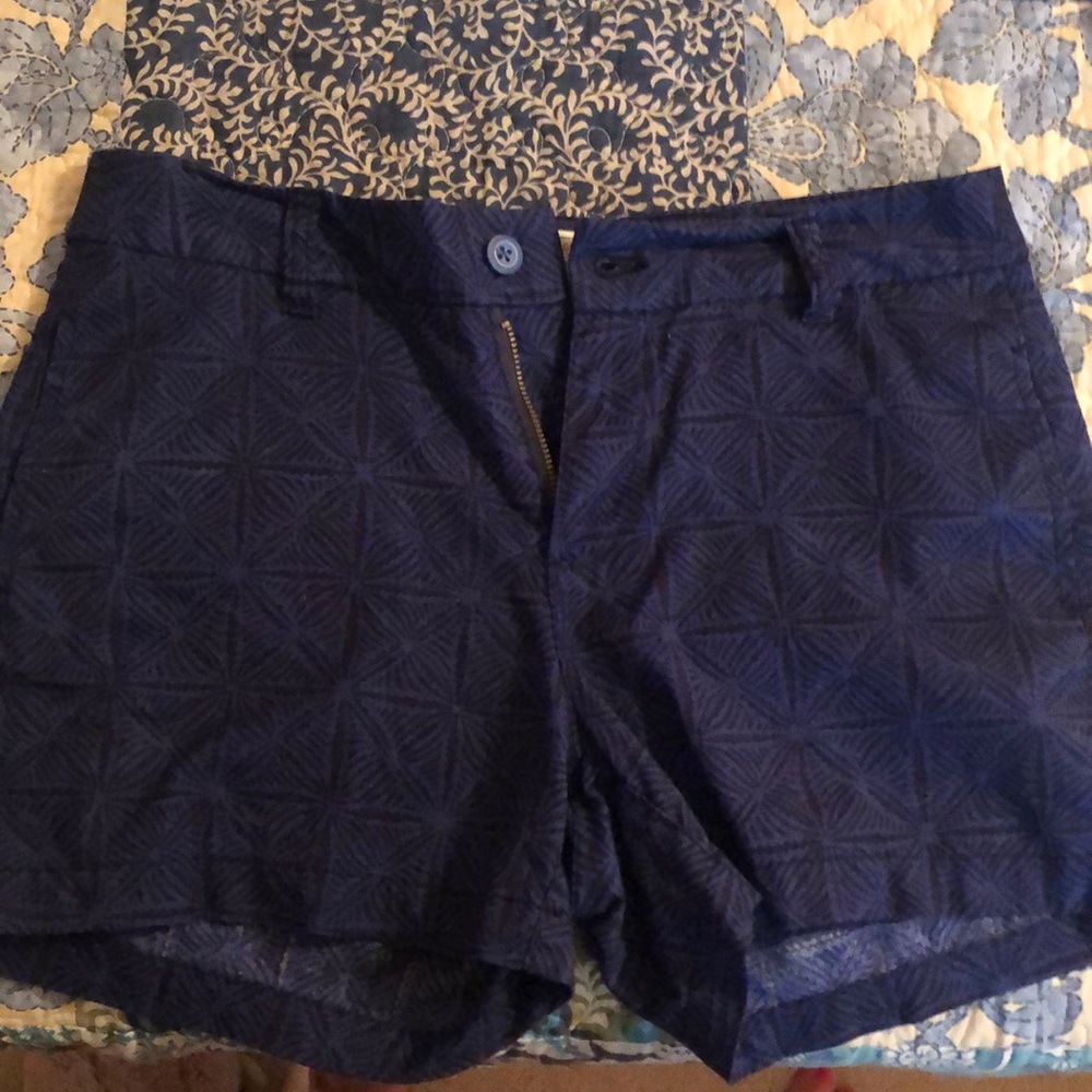 Black and blue Gap shorts